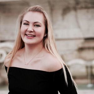 Meet your Posher, Rebecca